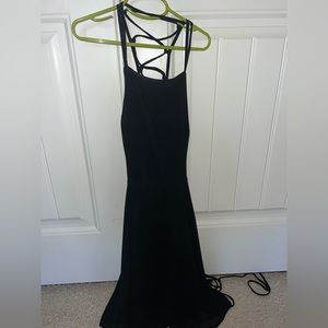 Mini black lulus dress worn twice size xs